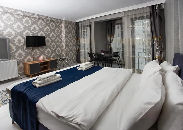 The Molla House Отель *