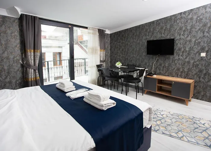 The Molla House Отель